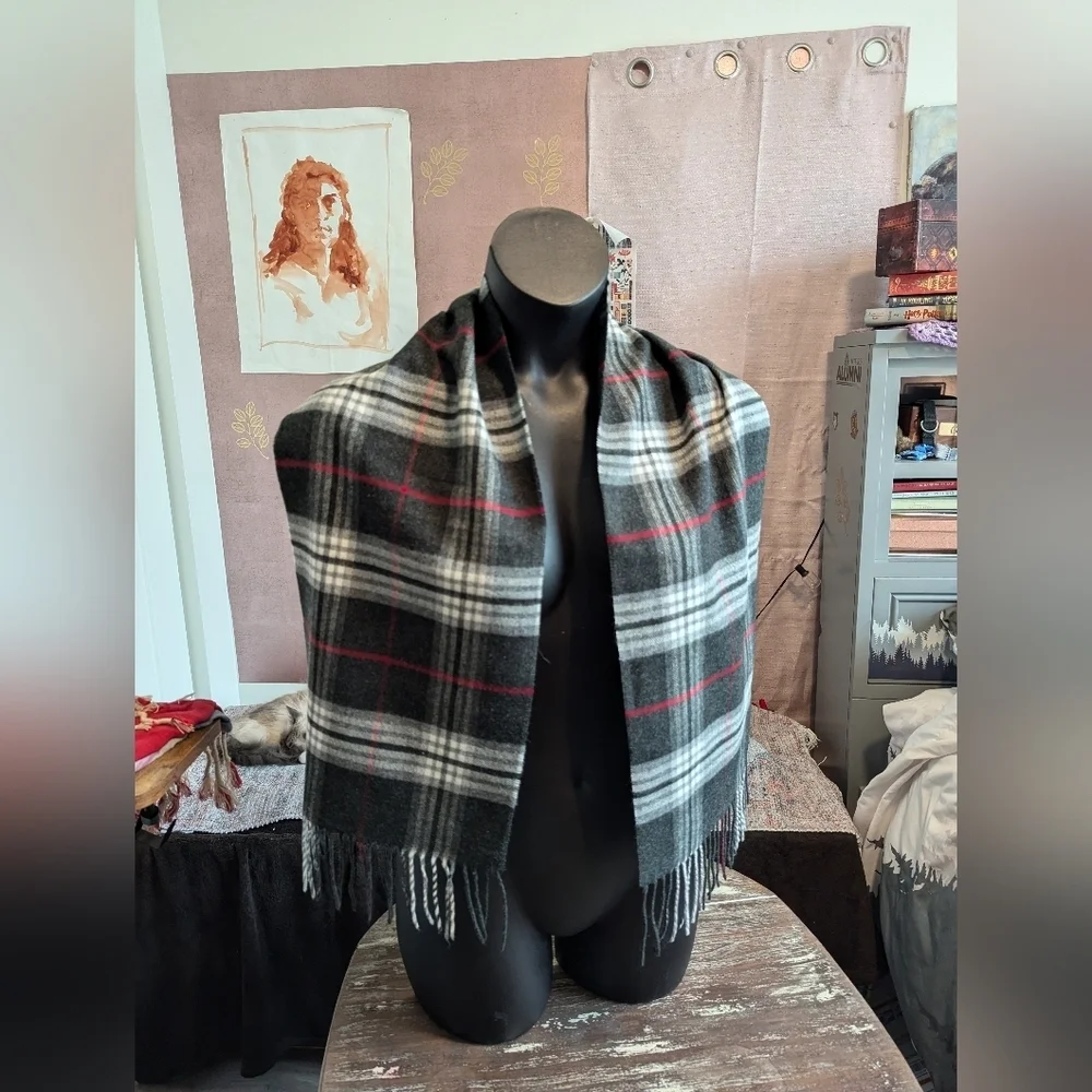 Frass Black and‎ gray red striping 100% acrylic soft scarf